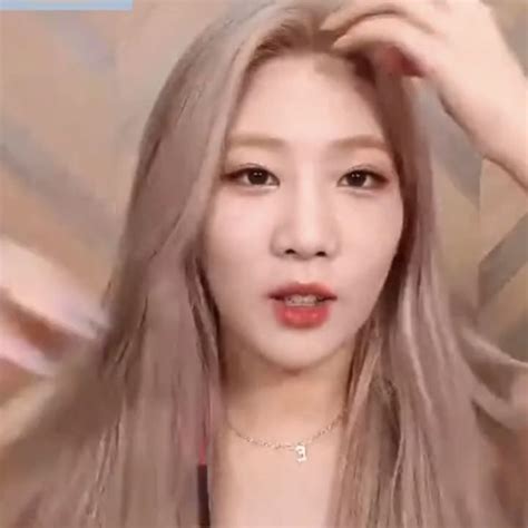 Loona Kimlip Lq Kim Lips Loos