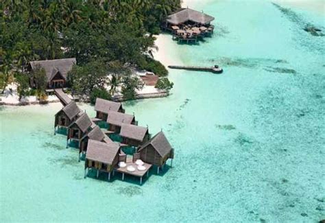 Incredible Overwater Bungalows In The Maldives In