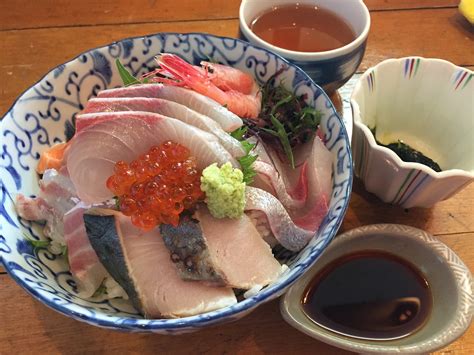 【1365のマニアさん ふぐ天丼・海鮮丼（北海道紋別）】ギャル曽根『よってけ まるとみ』のお店情報 Activitv