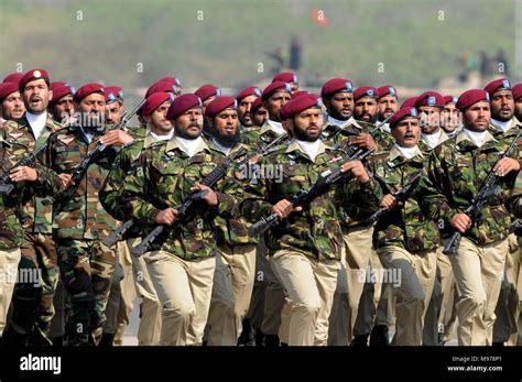 Pakistani Special Services Group Ssg Hi Res Stock Photography And