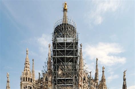 Una Raccolta Fondi Per Terminare Il Restauro Della Guglia Maggiore Del