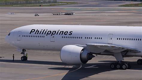 Philippine Airlines Boeing 777 300er Rp C7777 Pushback 【nrt Rjaa】 Youtube