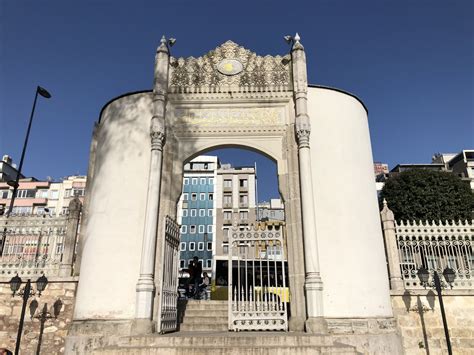 Pertevniyal Valide Sultan Mosque Location Photos And Information