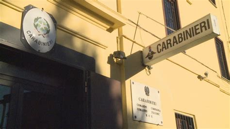 Picchia La Moglie Davanti Ai Figli Arrestato Dai Carabinieri