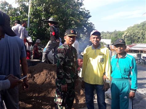 Budayakan Gotong Royong Koramil 1608 07 Monta Bantu Rehab Musholla