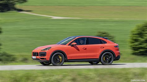 Porsche Cayenne GTS Coupe 2021MY Color Lava Orange Side