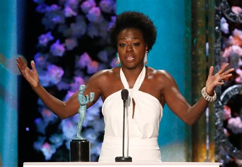 Viola Davis Acceptance Speech Gets A Standing Ovation At Sag Awards