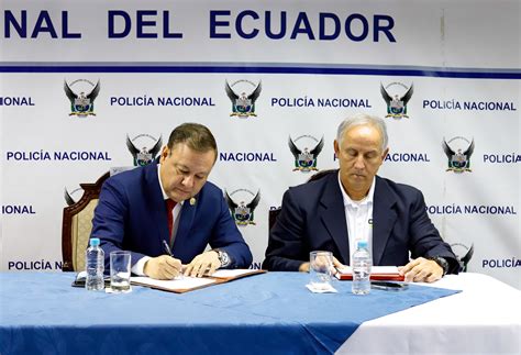 Firman convenio de cooperación para reforzar la lucha contra la trata