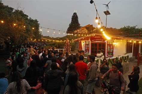 San Borja Parque de la felicidad recibe a visitantes con temática