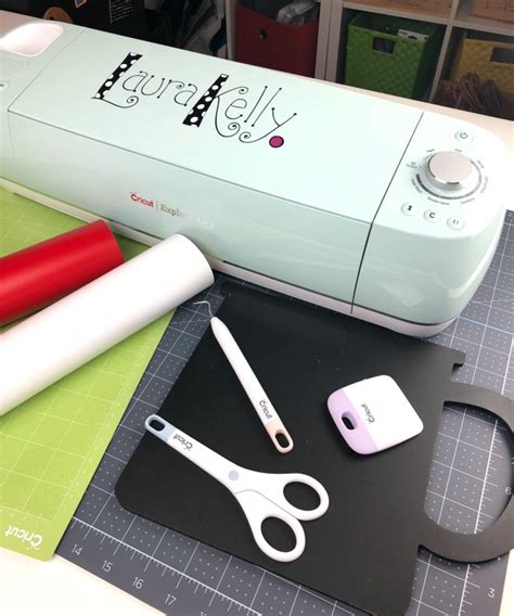 Easy Diy Vinyl Projects With The Cricut Explore Air 2 Laura Kelly S Inklings