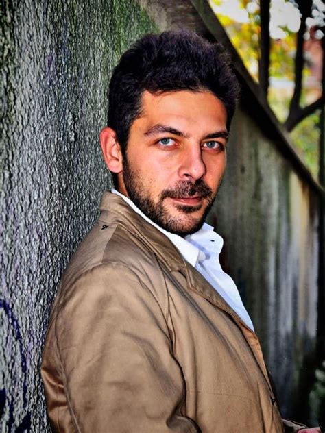 Sinan Tuzcu - Biyografya