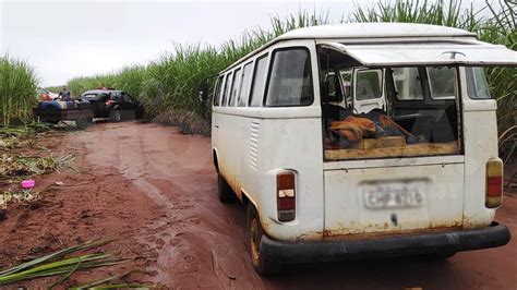 Bandidos são flagrados furtando óleo diesel de composição férrea