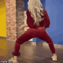 Twerk Twerking Twerk Twerking Girl Discover Share Gifs NBKomputer