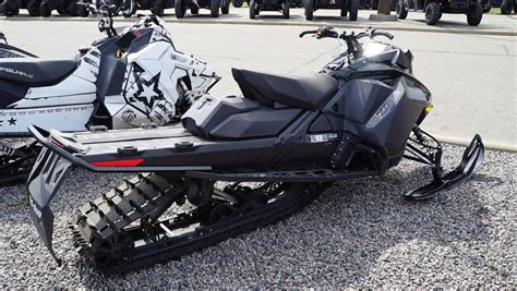 2022 Ski Doo Backcountry™ Rotax® 850 E Tec® 146 Black Mies Outland