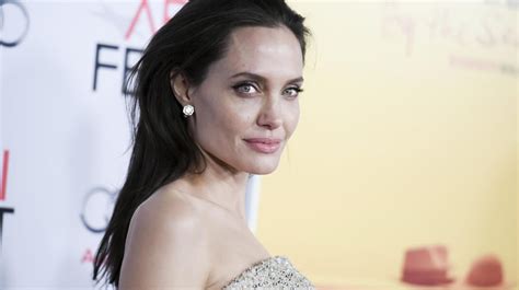 Angelina Jolie Spricht über Die Trennung Von Brad Pitt