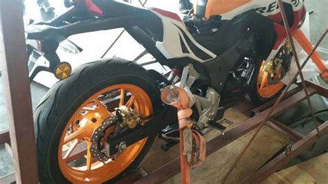 Spyshot Motor Naked Klan Honda CB Inikah CB150R Facelift Di Thailand
