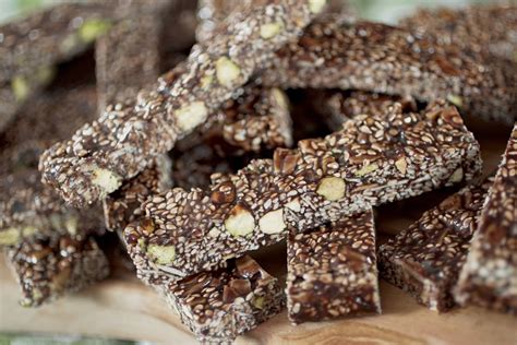 Greek Sesame Seed Bars With Chocolate Akis Petretzikis