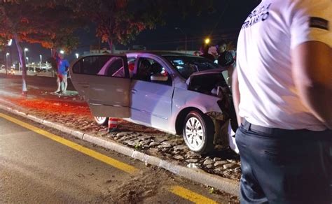 Joven Matrimonio Se Accidenta En Volkswagen Golf En Mazatl N