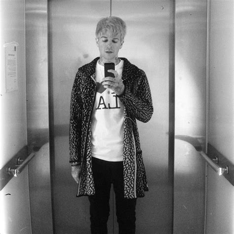 Olddirtytshirt S Photo On Instagram Jesse Rutherford Men Fashion