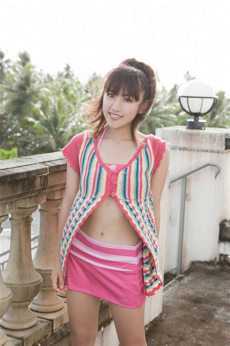 Minami Takahashi Japanese Sexy Idol Sexy Pink Swimsuit Fashion