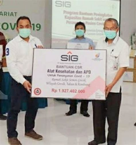 Semen Indonesia Serahkan Bantuan Apd Dan Alkes Senilai