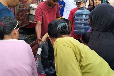 Bpbd Kecamatan Di Lebak Krisis Air Bersih Dampak Kemarau Antara News