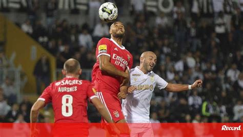 Brooks A Ponta De Lan A Foi Em Desespero De Causa Benfica Jornal