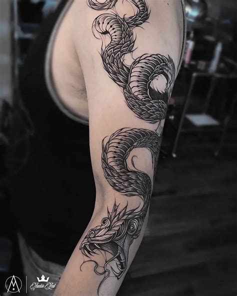 Aggregate 62+ feathered serpent tattoo super hot - in.cdgdbentre