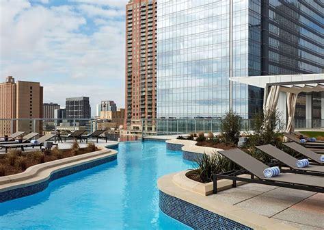 10 Top Houston Hotels In and Around the City Center