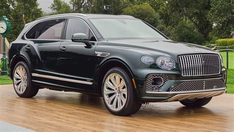 Bentley Bentayga Ewb Mulliner Gallery Debuts At Monterey Auto Express