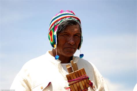 PE07 0244 Uros Islands Lake Titicaca Benjamin Flickr