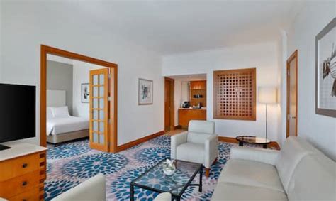 Rooms And Suites Hilton Dubai Jumeirah Uae Beach Hotel