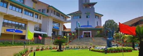 Iim Kozhikode Pgp Bl Admission 2021 Fees Seats And Eligibility