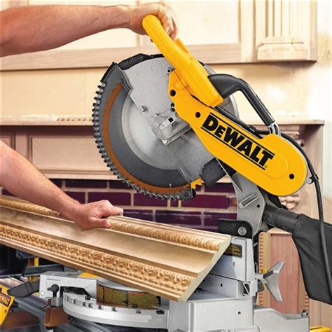 Dewalt Dw Review Details Pros And Cons By A Real Woodworker