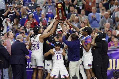 Kansas Players Participate In Nil Powered Victory Tour