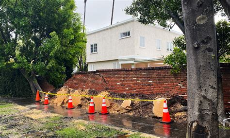 Storm Pummels Beverly Hills And Southland Beverly Hills Courier