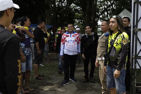 Bupati Bungo H Mashuri Sp Me Buka Lomba Burung Berkicau Piala Bupati