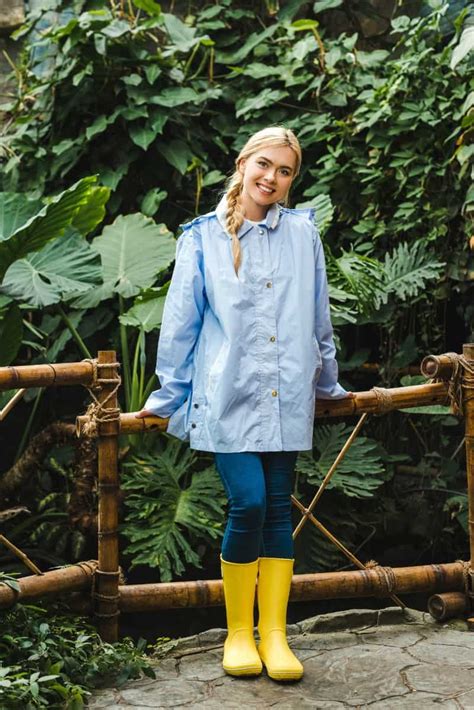 How To Wear Rain Boots And Still Look Stylish And Chic