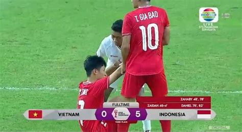 0 trận thắng 10 bàn thua và nỗi ám ảnh Indonesia đang đè lên vai bóng