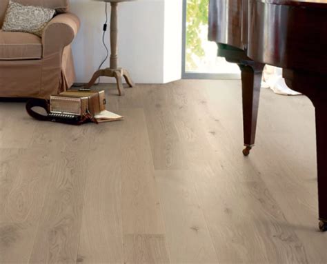 Engineered Pure Hardwood Flooring Planks Solid Parquet Dubai