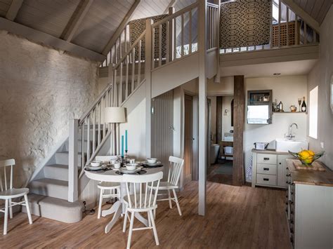 Little Lodge Dryhill Luxury Cotswold Rentals