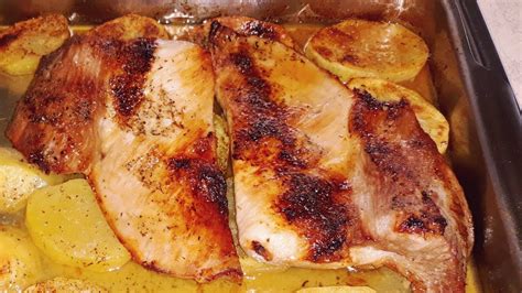 SECRETO DE CERDO AL HORNO CON PATATAS PANADERA MUY FÁCIL PARA CHUPARSE