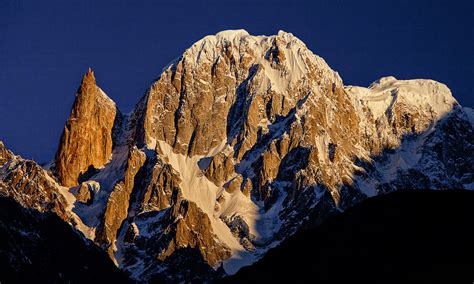 Hunza valley: A whole new spectrum of colours - Pakistan - DAWN.COM