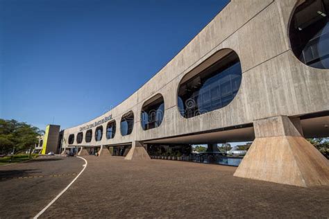 Banco Do Brasil Headquarters Building at Sunset - Brasilia, Distrito Federal, Brazil Editorial ...