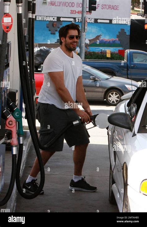 Exclusive Eli Roth And Girlfriend Peaches Geldof Stop At A Hollywood Gas Station For Fuel