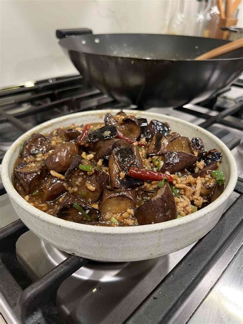 Weeknight Spicy Eggplant With Garlic Sauce Yu Xiang Qiezi Viet World Kitchen