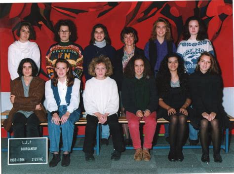 Photo de classe Sde esthetique 93 94 de 1994 Lycée Professionnel Delphine Gay Copains d avant