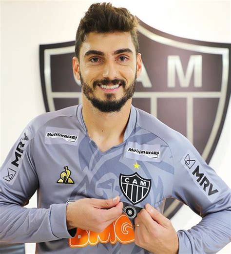 Mudança de lado ex Cruzeiro goleiro Rafael é anunciado oficialmente