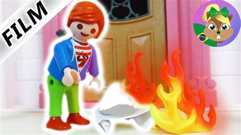 Playmobil Novelinha português JULIAN COLETANDO COCO DE CACHORRO