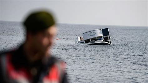 Turkey Boat Capsizes At Least 37 Refugees Drown Au